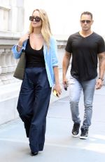 JENNIFER LAWRENCE Out and About in New York 08/23/2023