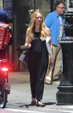 JENNIFER LAWRENCE Out for Dinner with Friends at Via Carota in New York 08/22/2023