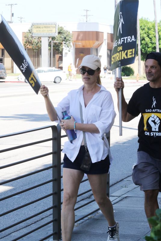 JERI RYAN at SAG-AFTRA Strike at Warner Bros. Studios in Los Angeles 08/08/2023