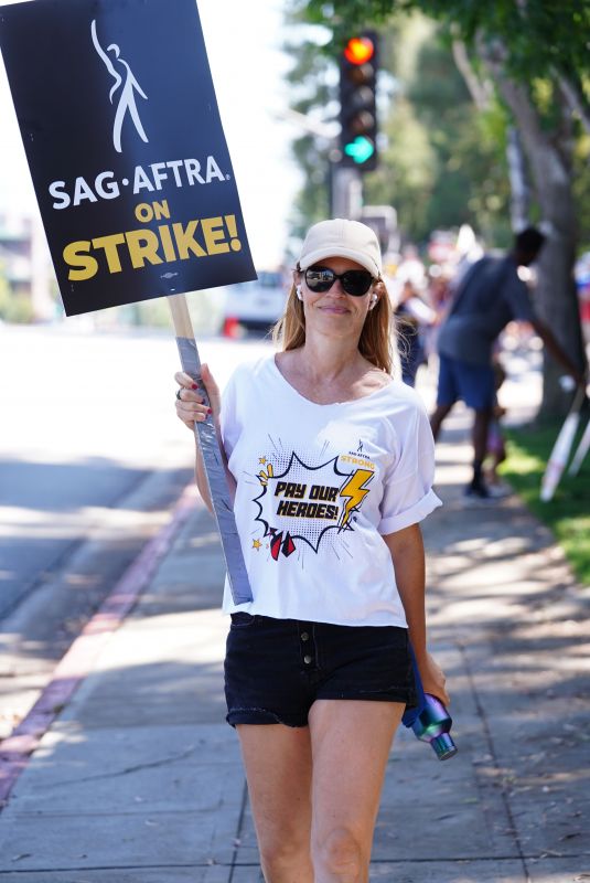 JERI RYAN at Sag Strike at Disney Studios in Burbank 08/18/2023