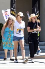 JERI RYAN SAG-AFTRA Strike at Warner Bros. in Los Angeles 08/15/2023