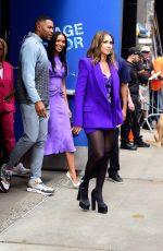 JESSICA ALBA and LIZZY MATHIS Leaves Good Morning America in New York 08/17/2023