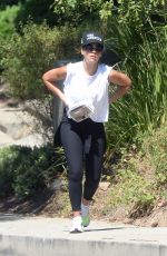 JESSICA ALBA Out Hiking in Los Angeles 08/07/2023