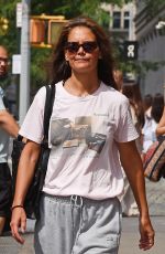 KATIE HOLMES in a Gray Sweatpants and a White T-shirt Out in New York 08/05/2023