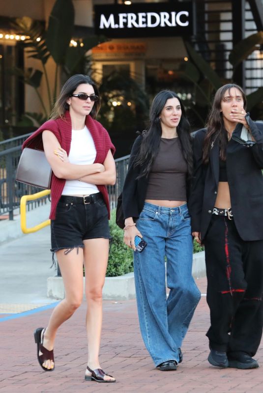 KENDALL JENNER, LAUREN PEREZ, JESSE JO STARK and Fai Khadra Out Shopping at Malibu Country Mart 08/12/2023