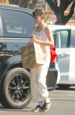 KRISTEN SETWART Shopping at Lazy Acres Market in Los Feliz 08/07/2023