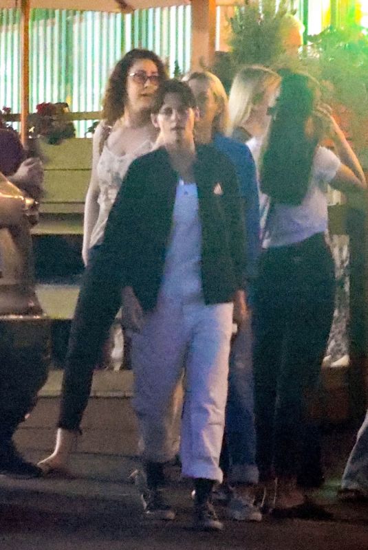 KRISTEN STEWAR and DYLAN MEYER Out for Dinner with Friends in Los Feliz 08/05/2023