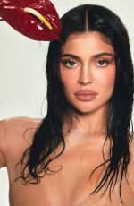 KYLIE JENNER - Kylie Cosmetics Summer 2023