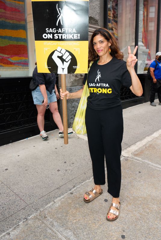 LAURA GOMEZ at SAG-AFTRA Strike in New York 08/04/2023