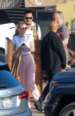 LESLIE MANN and Judd Apatow Leavves Nobu in Malibu 08/07/2023