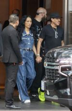 LISA PARIGI and Lionel Richie Leaves Theri Hotel in Toronto 08/09/2023