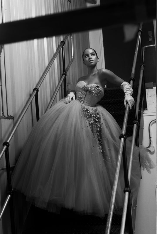 LOU LLOBELL for Schon Magazine, August 2023