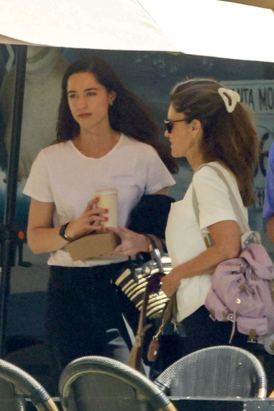 MARIA SHRIVER and CHRISTINA SCHWARZENEGGER on a Family Breakfast in Santa Monica 08/30/2023