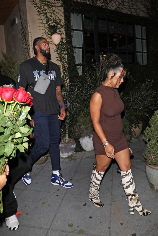 MARLEN P Leaves Lavo Restaurant with a Friends in West Hollywood 08/26/2023