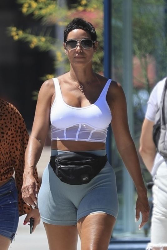 NICOLE MURPHY Out with Friends in West Hollywood 08/23/2023