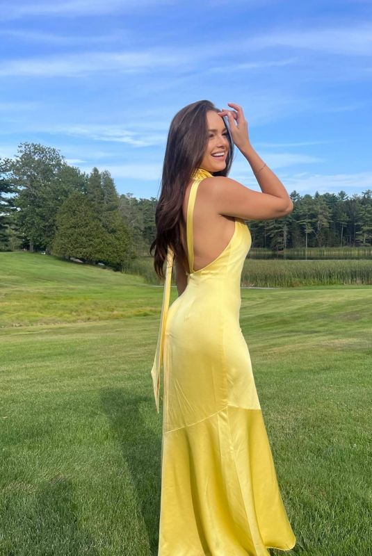 OANA GREGORY - Instagram Photos 08/15/2023