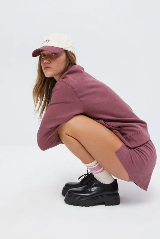 OLIVIA PONTON for VS Pink, Fall 2023