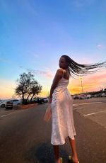 PAOLA LOCATELLI - Instagram Photos 08/02/2023