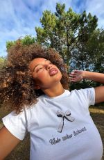 PAOLA LOCATELLI - Instagram Photos 08/02/2023