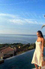 PAOLA LOCATELLI - Instagram Photos 08/02/2023