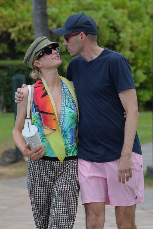 PARIS HILTON and Carter Reum Out on the Beach in Maui 08/14/2023