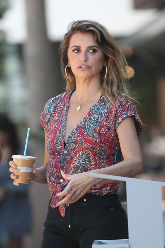 PENELOPE CRUZ Out for Iced coffee at Erewhon Market in Studio City 08/01/2023