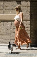 Pregnant TAYLOR NEISEN Out in New York 08/01/2023