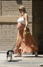 Pregnant TAYLOR NEISEN Out in New York 08/01/2023