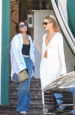 ROSIE HUNTINGTON-WHITELEY Out for Lunch with a Friend at San Vicente Bungalows in West Hollywood 08/18/2023