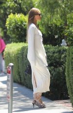 ROSIE HUNTINGTON-WHITELEY Out for Lunch with a Friend at San Vicente Bungalows in West Hollywood 08/18/2023