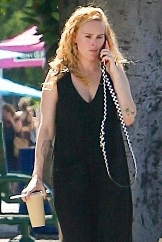 RUMER WILLIS Out for Iced Coffe n West Hollywood 08/15/2023