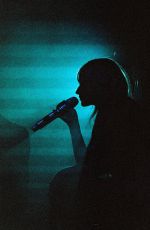 SABRINA CARPENTER - Emails I Can