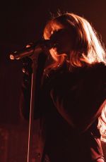 SABRINA CARPENTER - Emails I Can