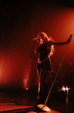SABRINA CARPENTER - Emails I Can