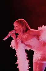 SABRINA CARPENTER - Emails I Can