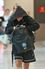 SAM KERR Arrives at Brisbane Airport" (20.08.2023) 21x
