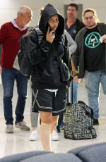 SAM KERR Arrives at Brisbane Airport" (20.08.2023) 21x