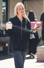 SAMI SHEEN at Sunlife Organics in Malibu 08/13/2023