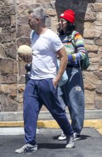 SARAH SILVERMAN and Rory Albanese Shopping for Groceries in Los Feliz 08/27/2023