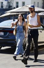SCOUT WILLIS and Jake Miller Arrives at Oaks Gourmet Cafe in Los Feliz 08/03/2023