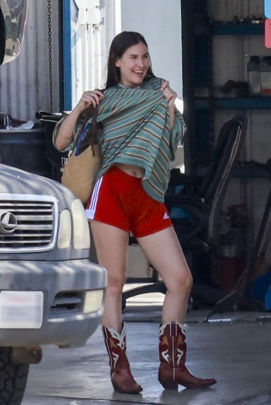SCOUT WILLIS at a Smog Check Station in Los Feliz 08/01/2023