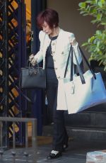 SHARON OSBOURNE Shopping SPRWMN store on Melrose Place in West Hollywood 08/18/2023