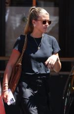 SOFIA RICHIE Heading to South Beverly Grill in Beverly Hills 08/29/2023