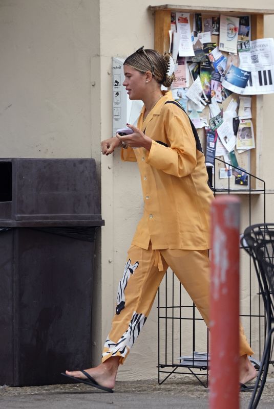 SOFIA RICHIE Out for Breakfast with Her Husband and Friends in Montecito 08/24/2023