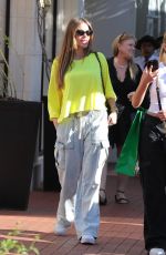 SOFIA VERGARA Out Shopping with Friends in Pacific Palisades 08/17/2023