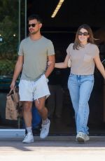 TAYLOR DOME and Taylor Lautner Shopping at Erewhon Market in Calabasas 08/22/2023