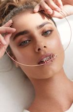 TAYLOR HILL in Numero Tokyo, July/august 2018