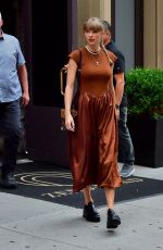 TAYLOR SWIFT Leaves Zero Bond Restaurant in New York 08/17/2023