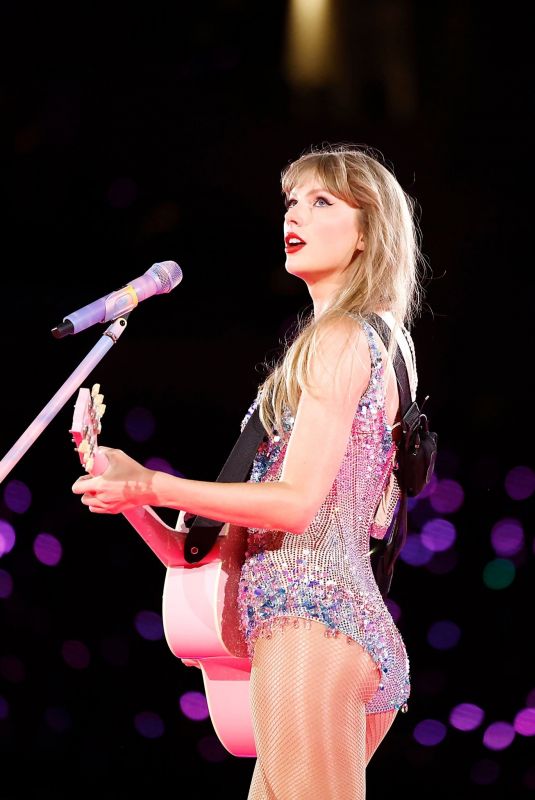 TAYLOR SWIFT Performs at Eras Tour in Inglewood 08/03/2023