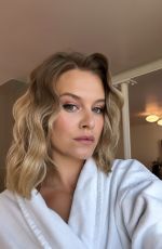 TIERA SKOVBYE - Instagram Photos 08/11/2023
